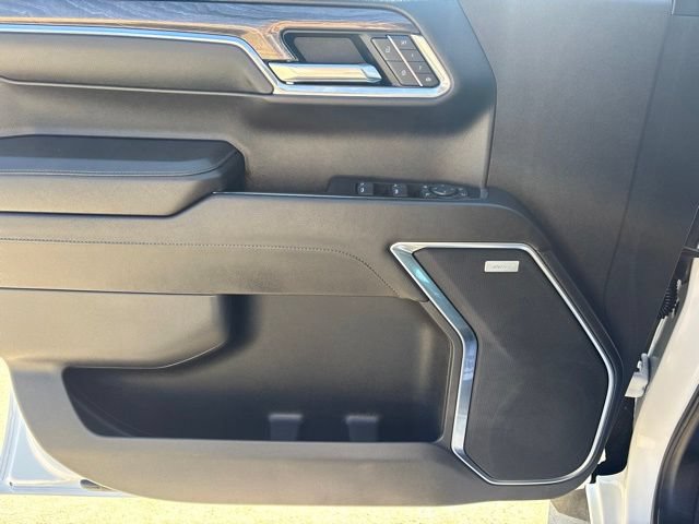 Used 2024 Chevrolet Silverado 1500 LTZ w/ LTZ Premium Package AWD/4WD image 17