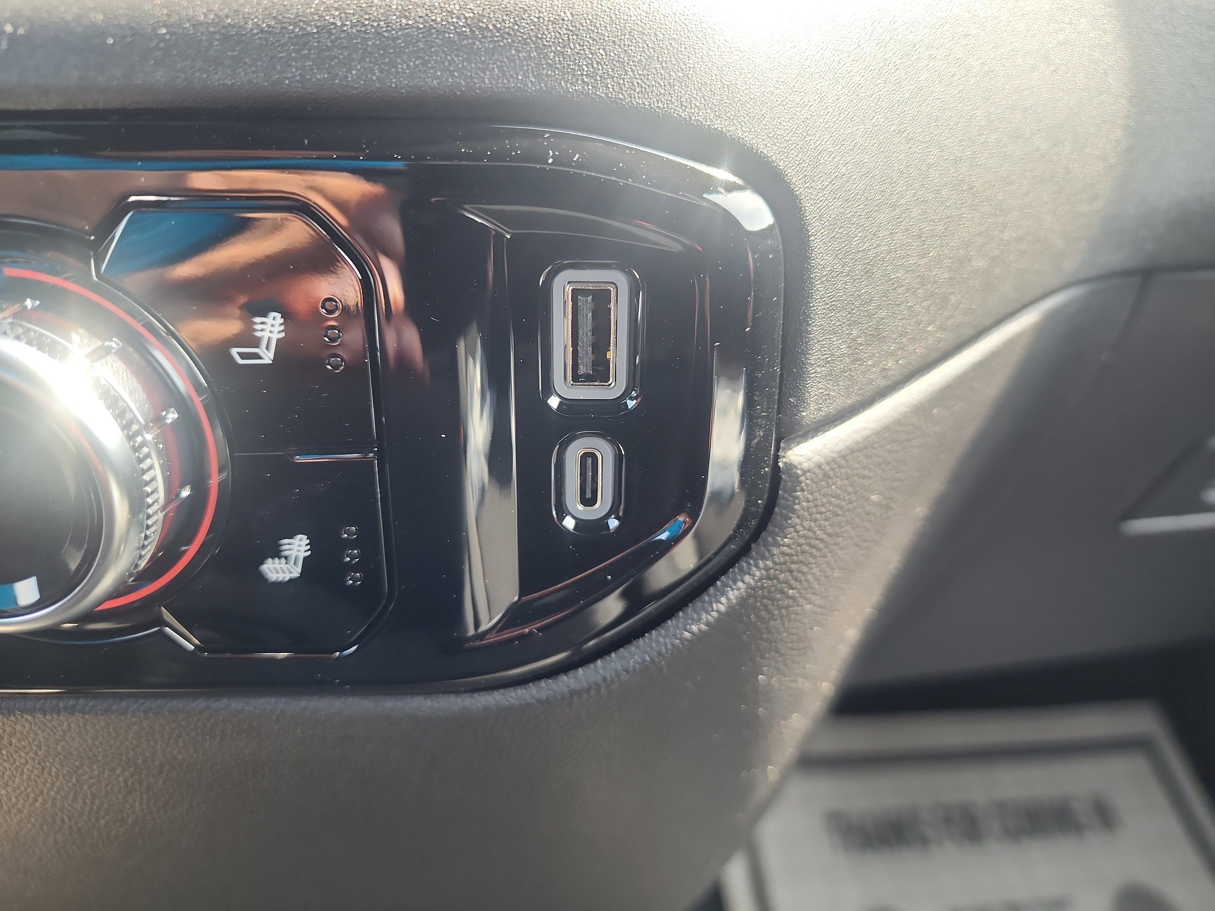 New 2025 GMC Sierra 1500 SLE w/ X31 Off-Road Package image 15