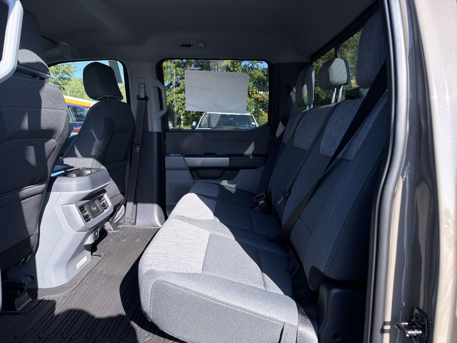 New 2027 Ford F450 XLT w/ 360-Degree Camera Package AWD/4WD image 26
