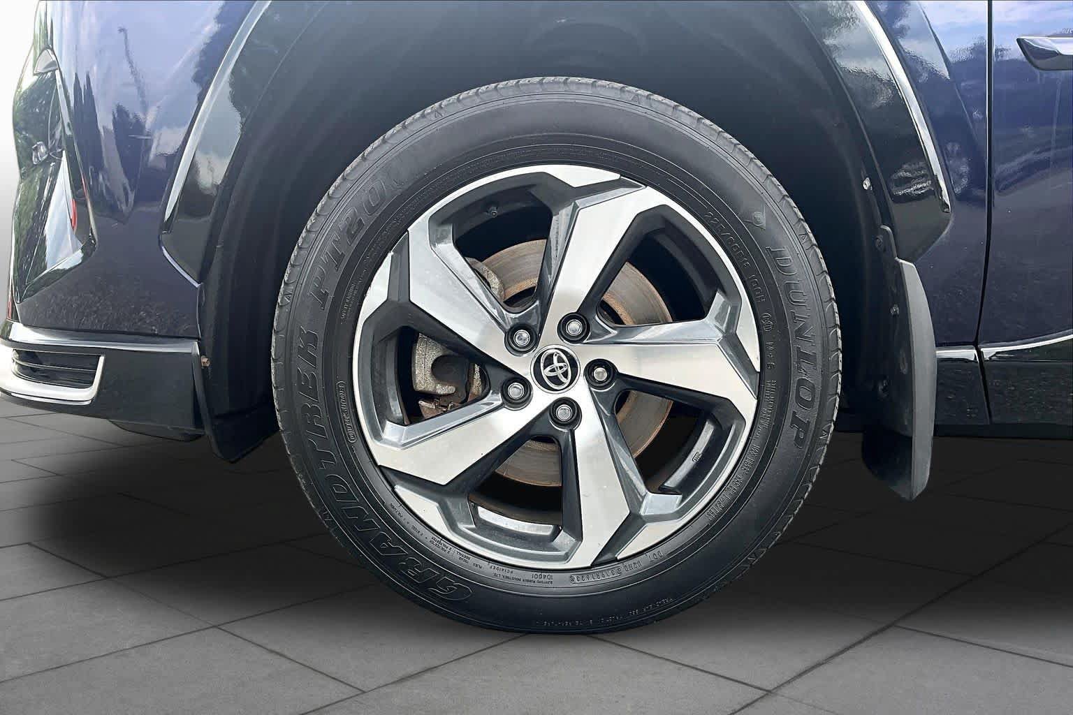 Used 2023 Toyota RAV4 SE w/ Weather & Moonroof Package AWD/4WD image 11