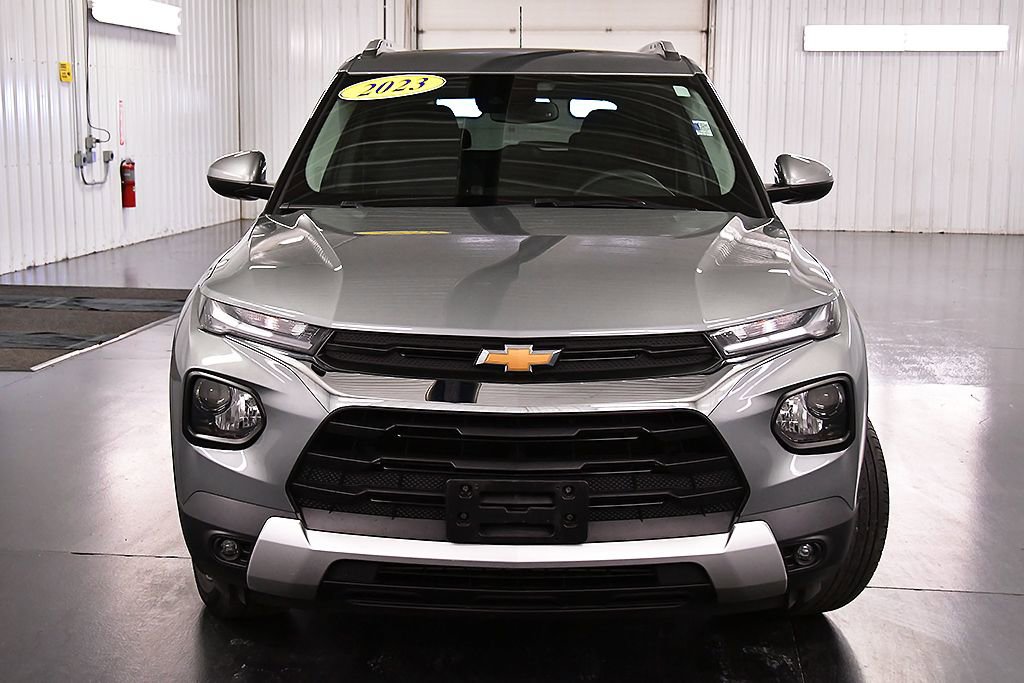Used 2023 Chevrolet TrailBlazer LT w/ Convenience Package image 2