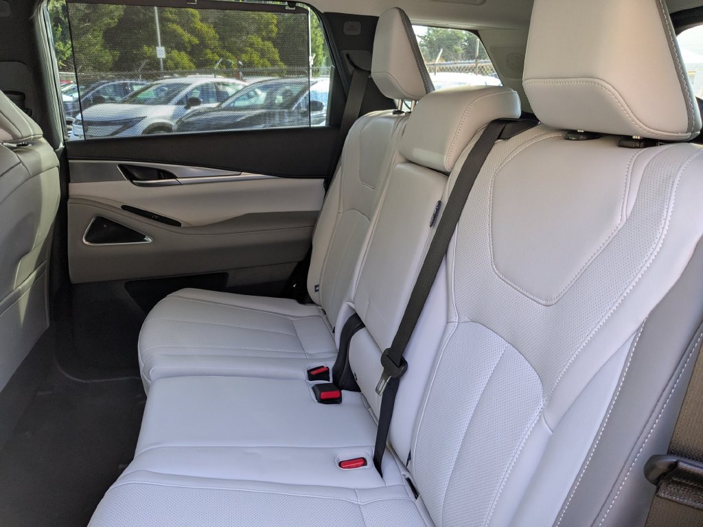 New 2026 INFINITI QX60 Luxe w/ Cargo Package AWD/4WD image 25