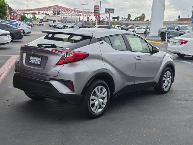 Used 2019 Toyota C-HR LE FWD image 8