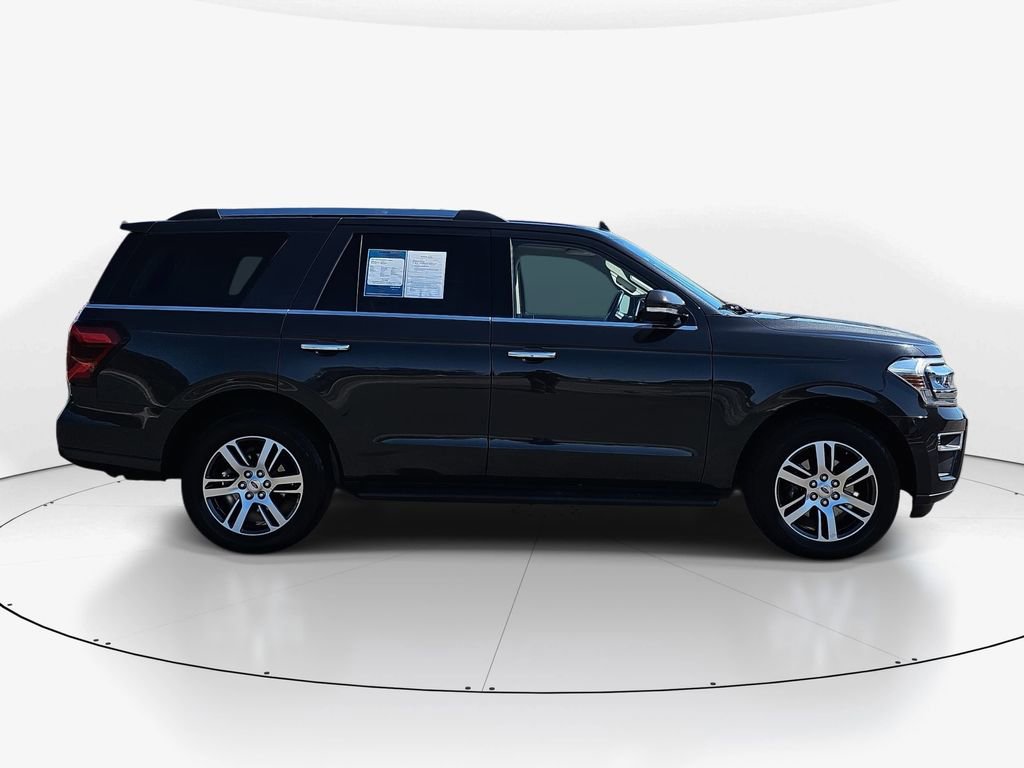 Used 2024 Ford Expedition Limited image 4