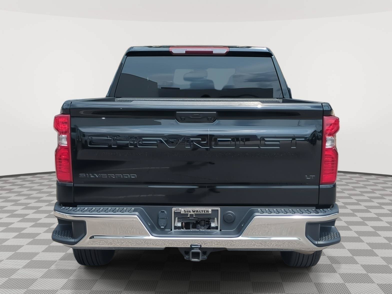 Used 2024 Chevrolet Silverado 1500 LT AWD/4WD image 4