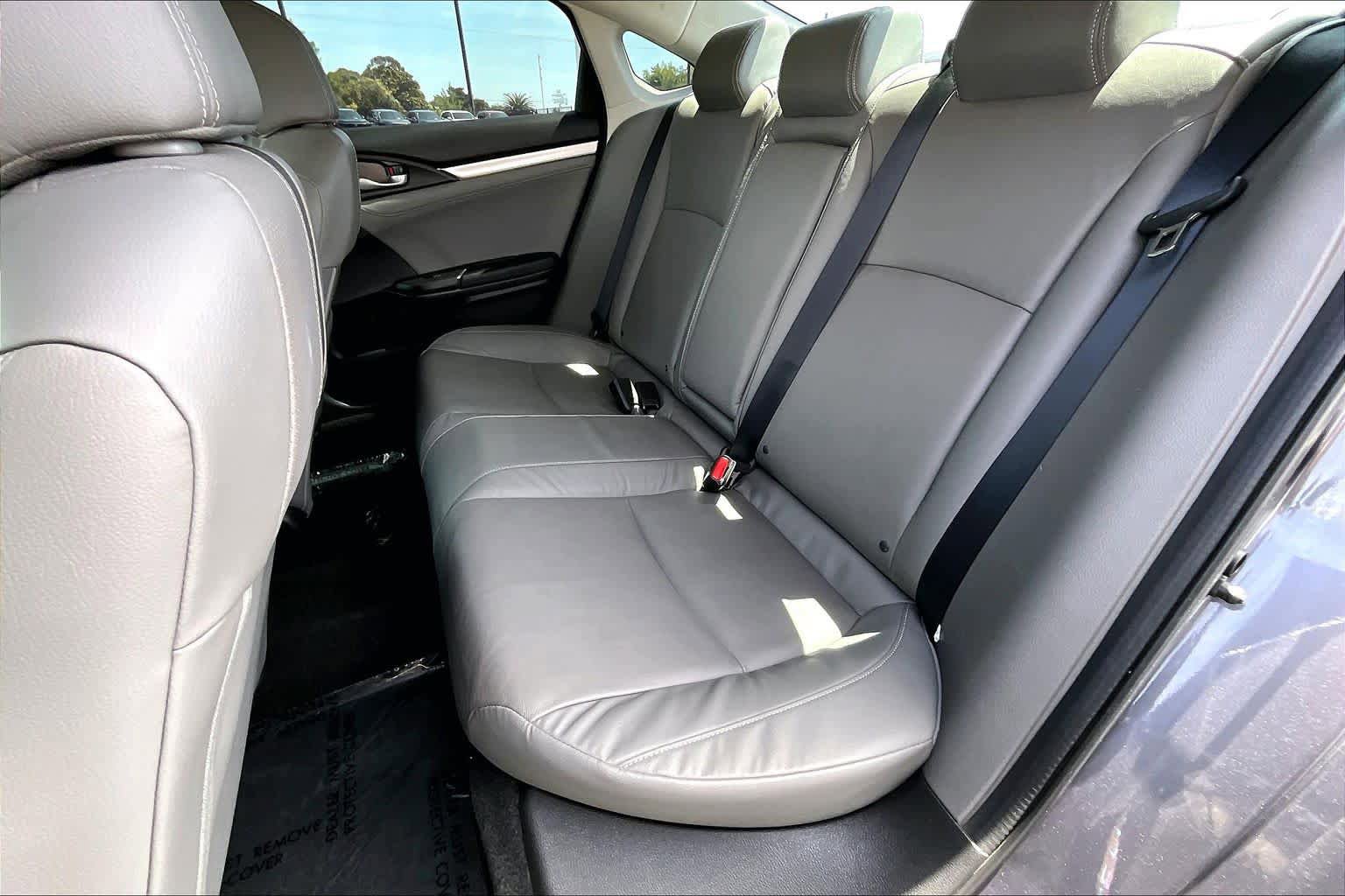 Used 2019 Honda Civic Touring image 20