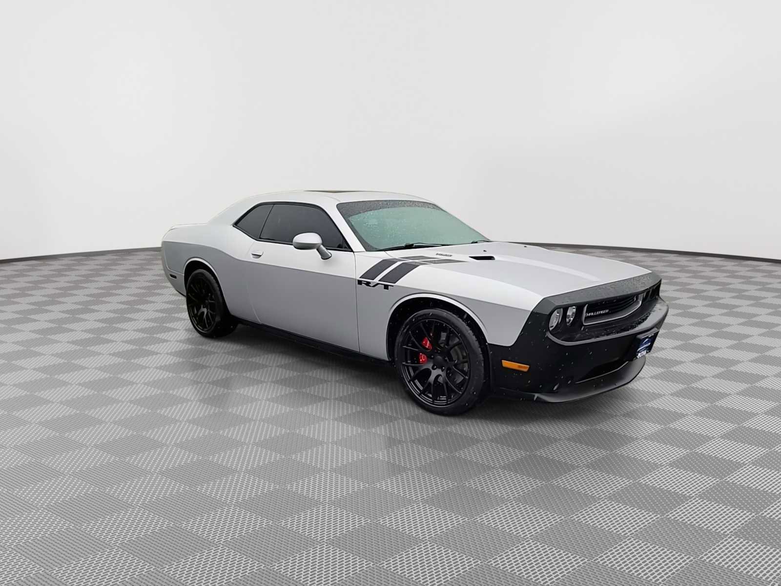 Used 2012 Dodge Challenger R/T Plus image 2