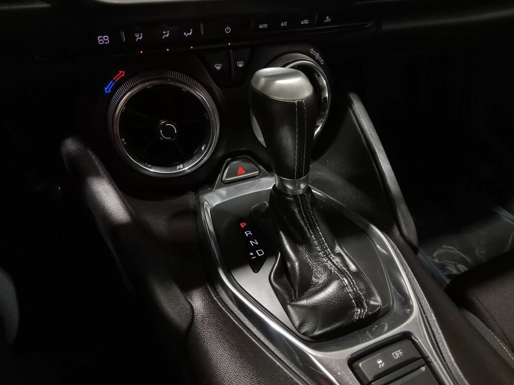 Used 2017 Chevrolet Camaro LT RWD image 21