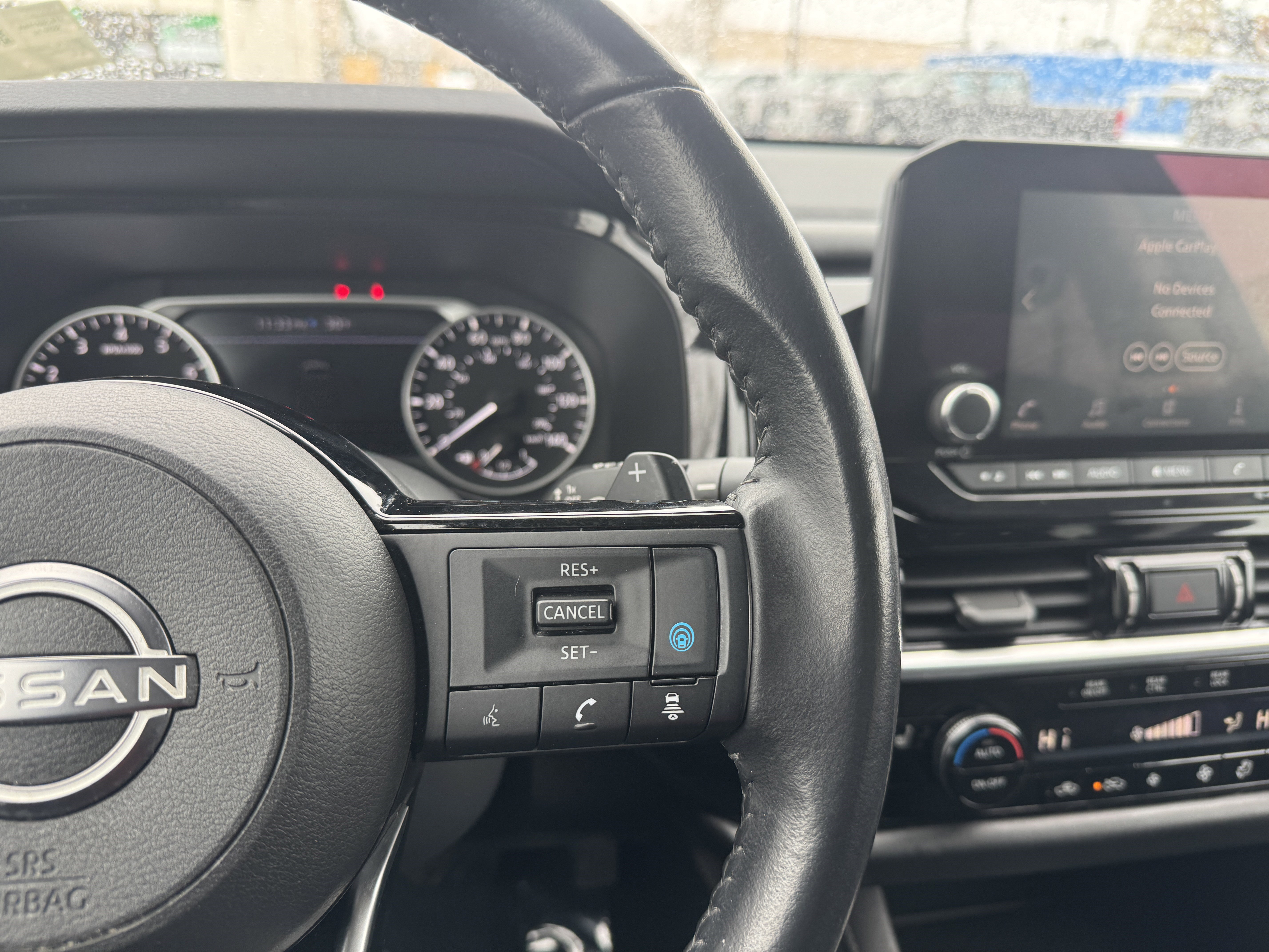 Used 2022 Nissan Pathfinder SV image 23