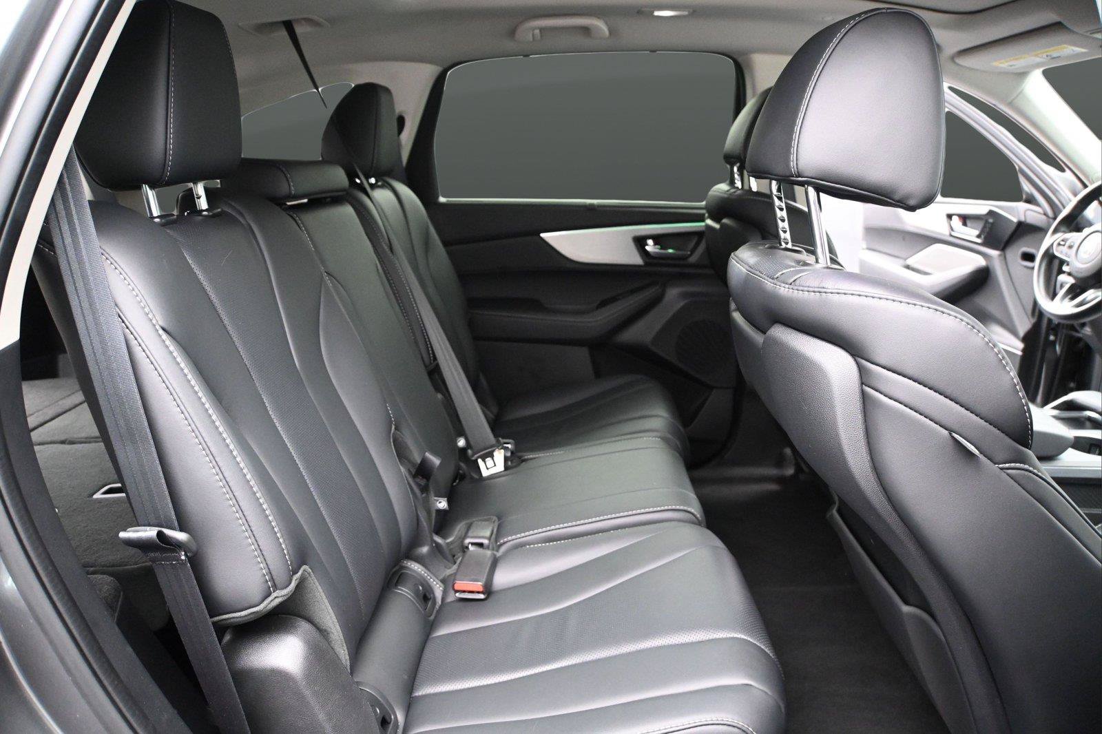 Certified 2024 Acura MDX SH-AWD w/ Technology Package image 17