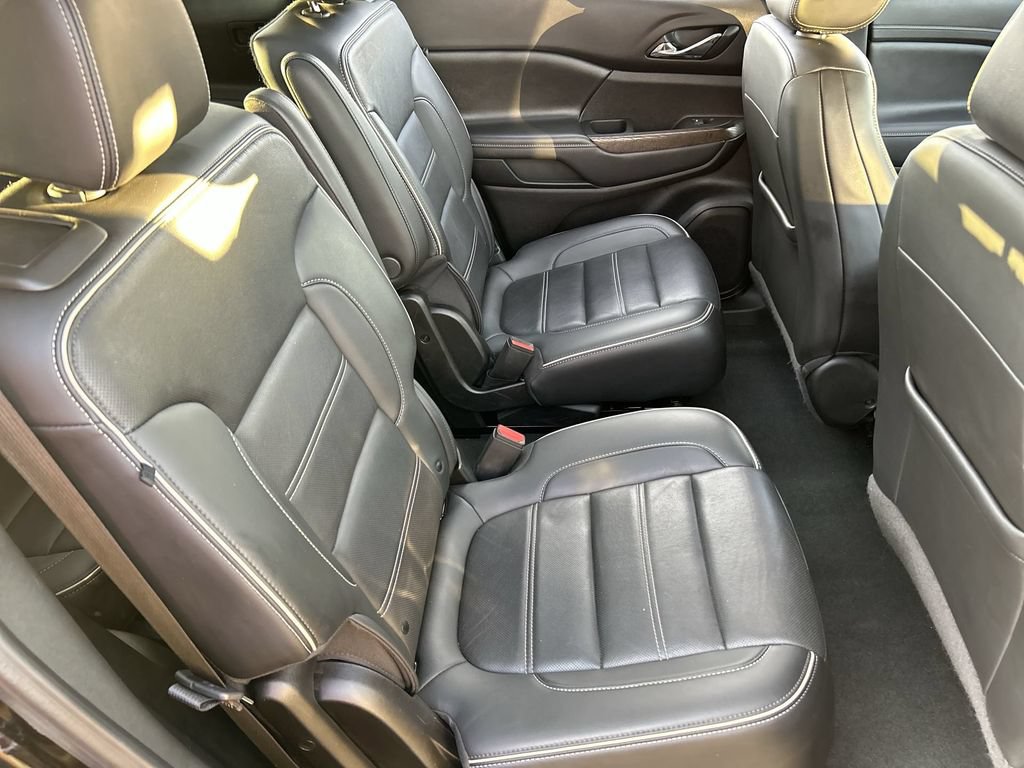 Used 2022 GMC Acadia Denali w/ Denali Ultimate Package FWD image 28