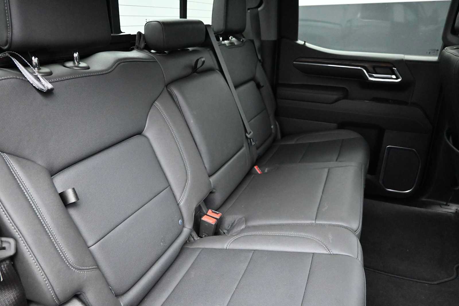 Used 2024 GMC Sierra 1500 SLT w/ SLT Premium Plus Package AWD/4WD image 27