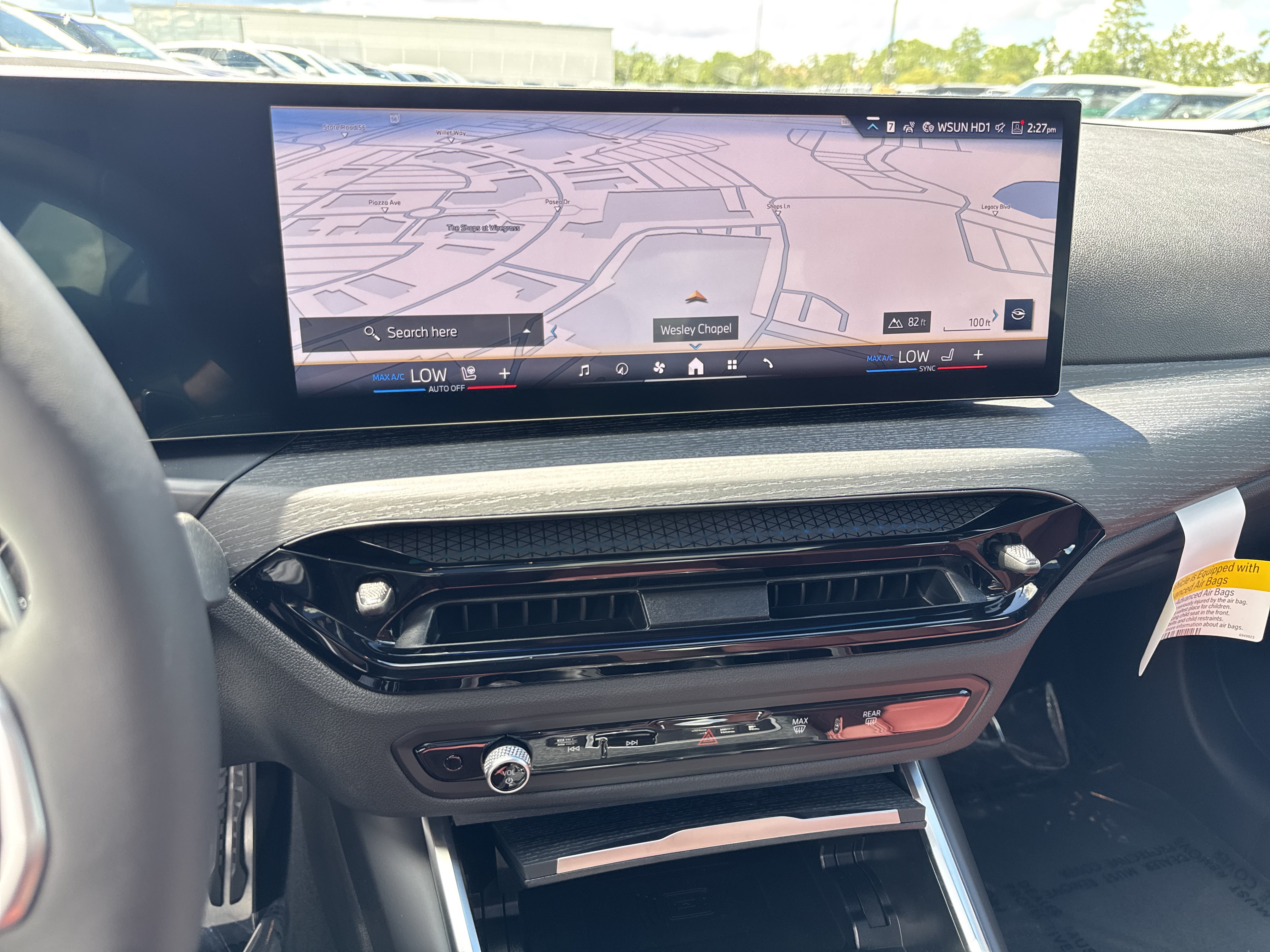 New 2026 BMW 330i Sedan w/ M Sport Package RWD image 18
