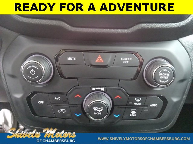 Used 2019 Jeep Renegade Latitude image 17