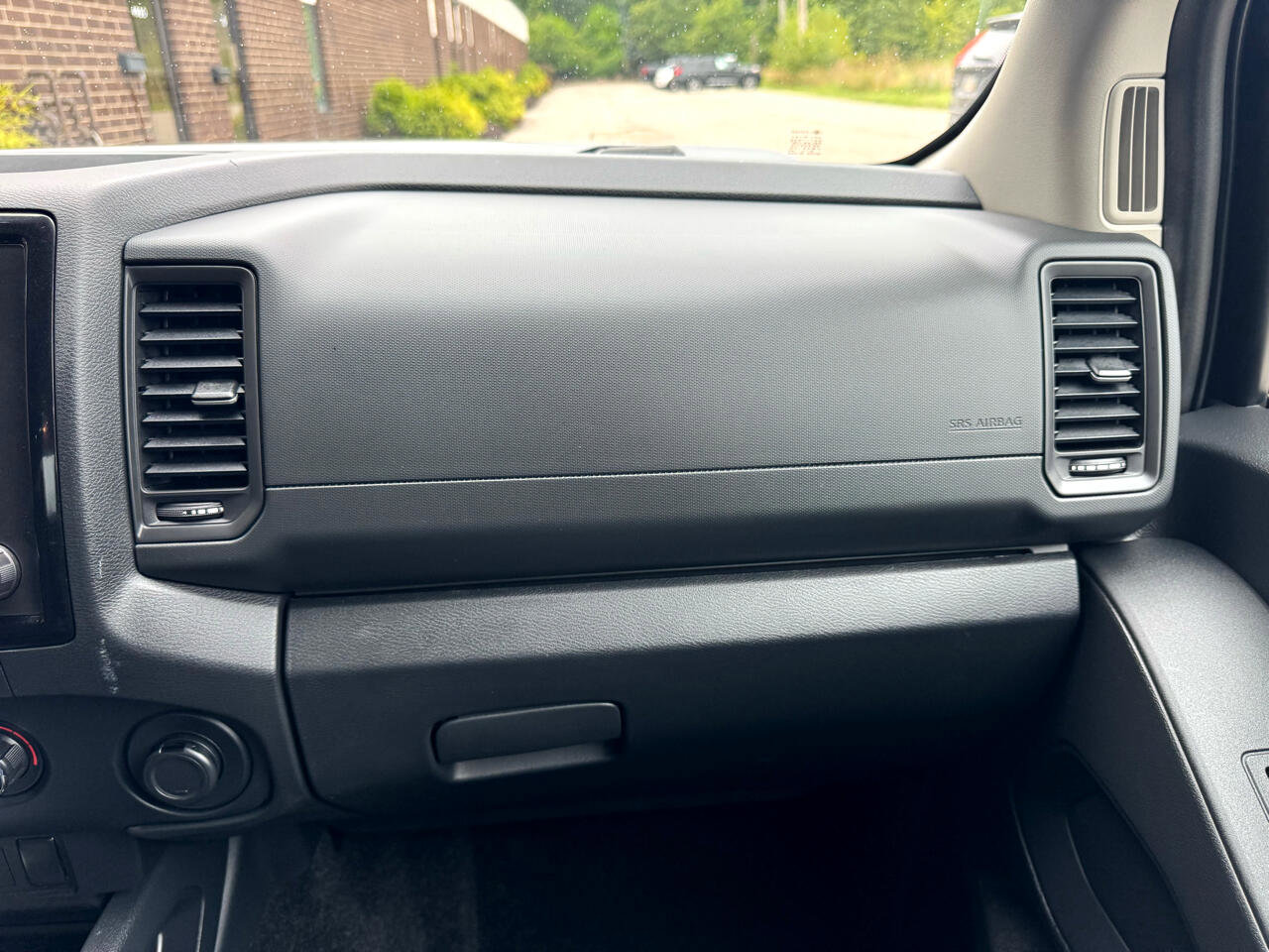 Used 2022 Nissan Frontier S image 17