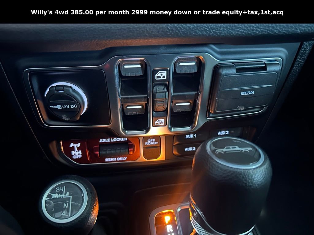 New 2025 Jeep Gladiator Sport image 11