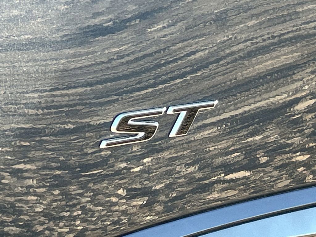 New 2026 Buick Envision Sport Touring image 33