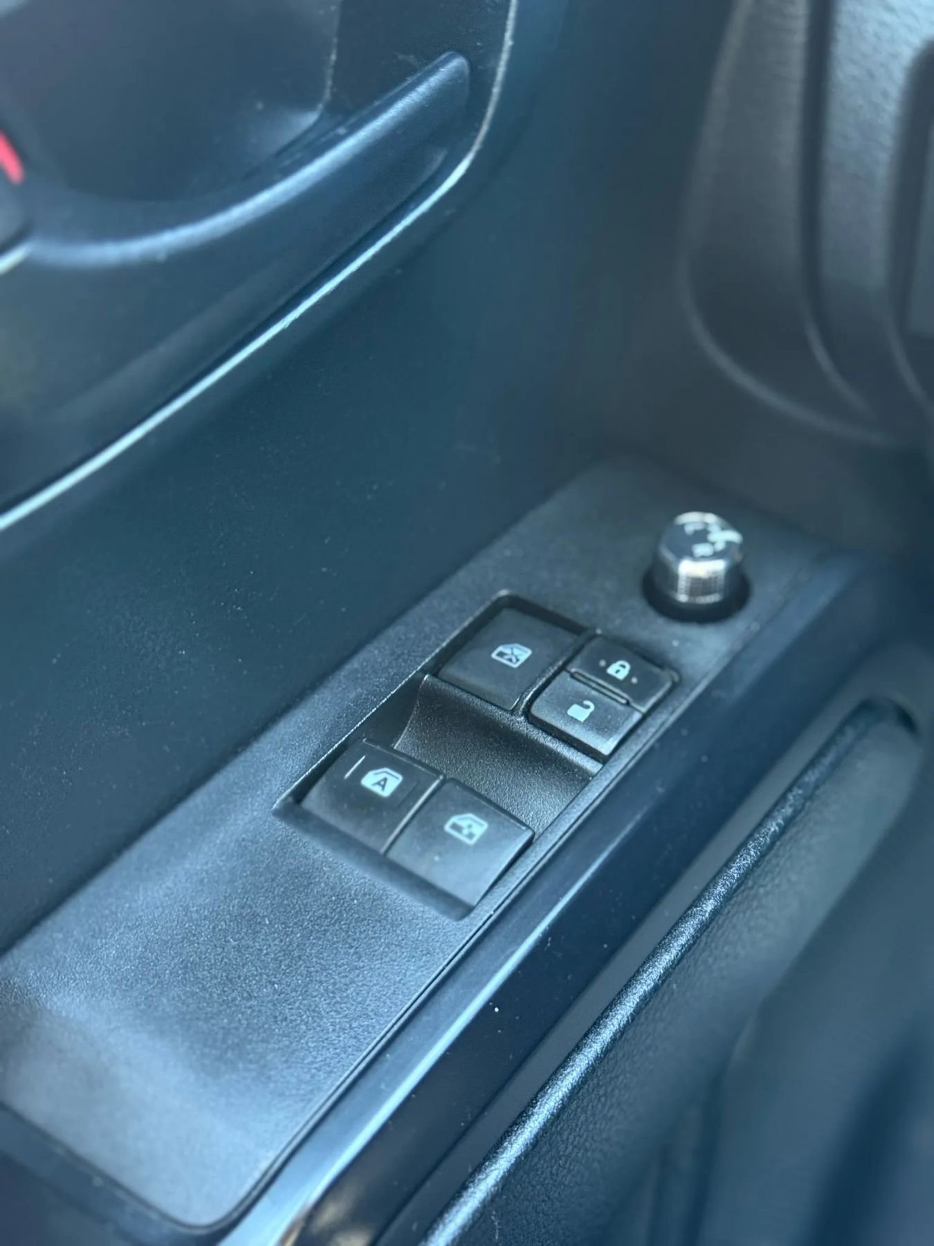 Used 2016 Toyota Tacoma SR image 30