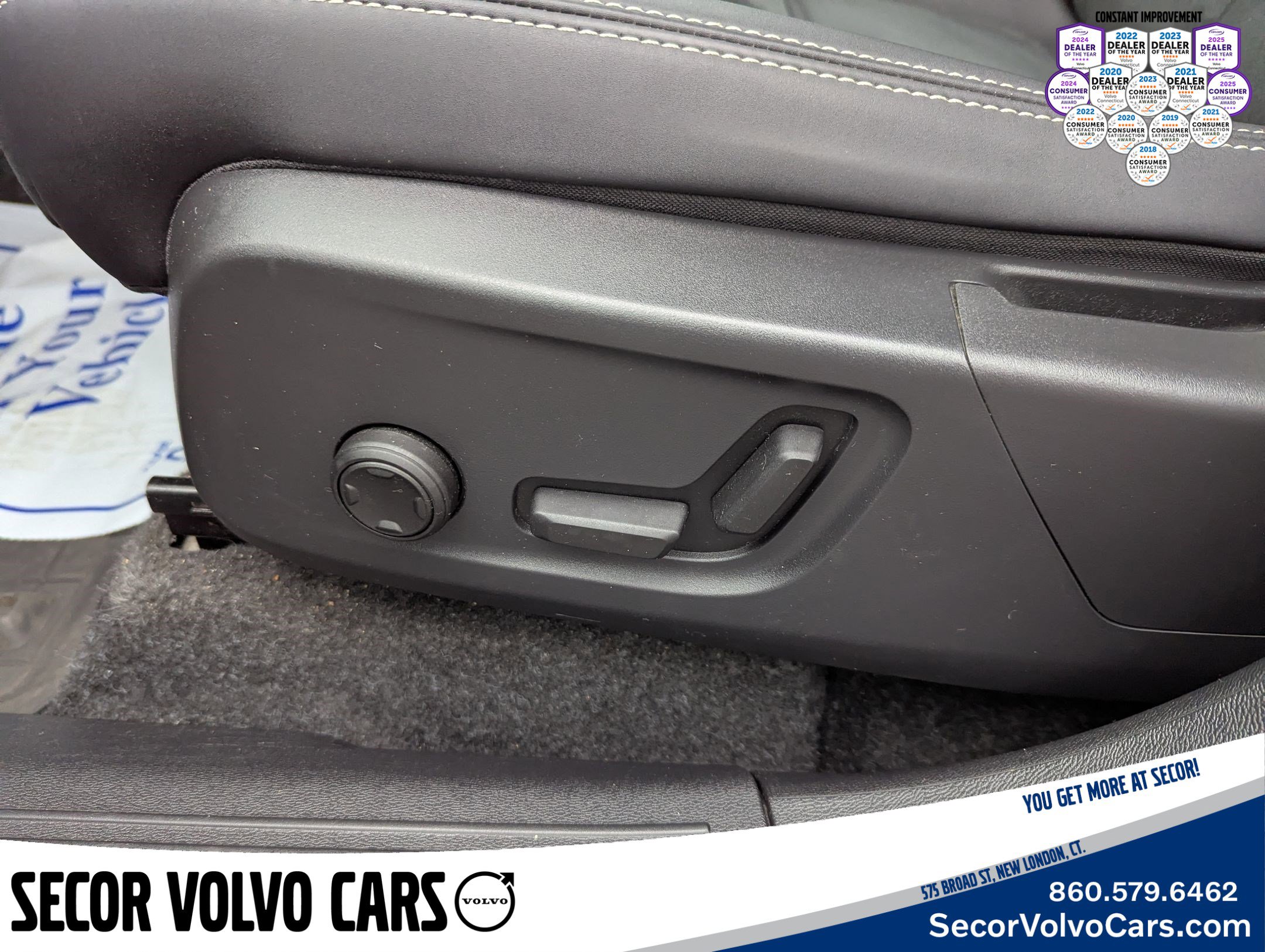 Certified 2024 Volvo XC40 Recharge Plus w/ Protection Package Premier image 9