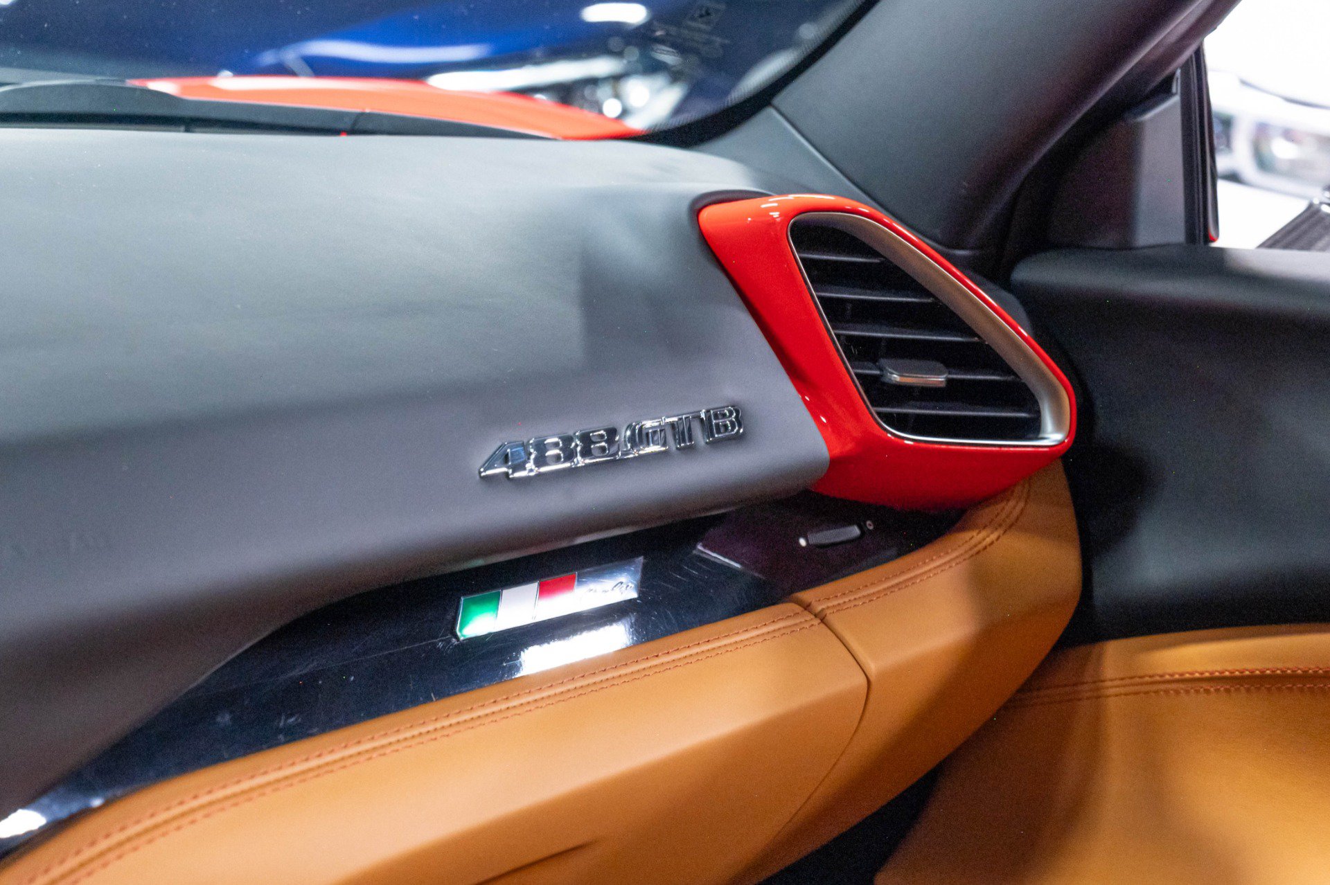 Used 2016 Ferrari 488 GTB RWD image 82