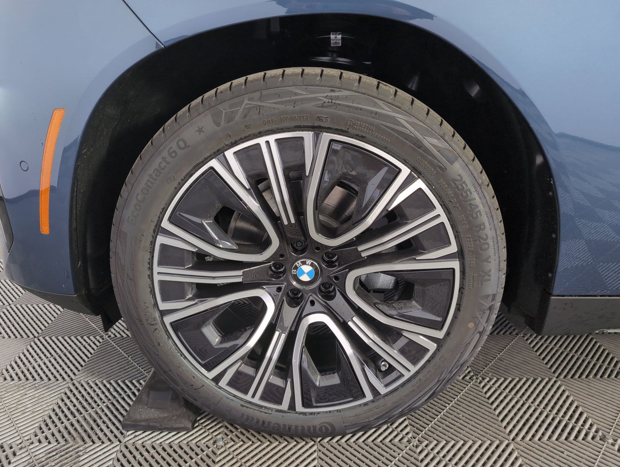 Used 2025 BMW X3 xDrive30i w/ Premium Package image 9