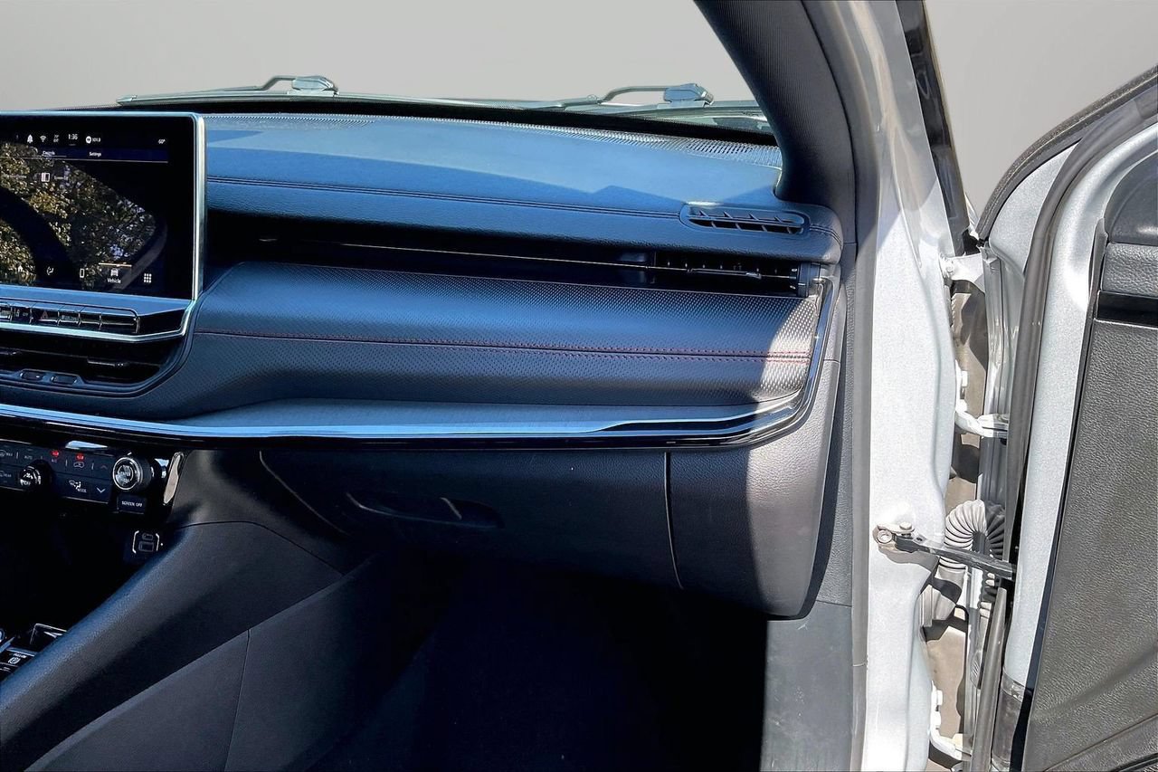 Certified 2024 Jeep Compass Trailhawk AWD/4WD image 19