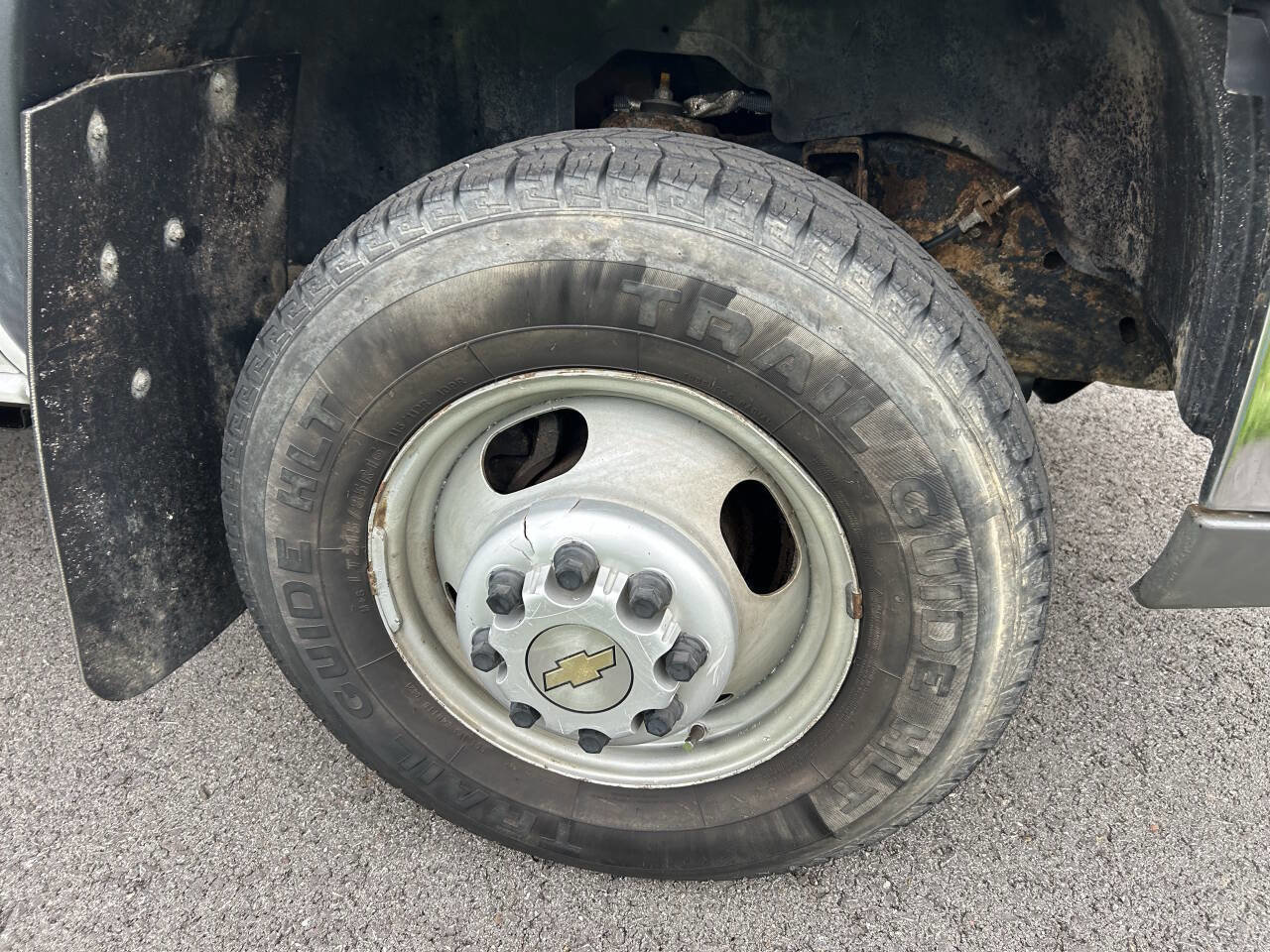 Used 2004 Chevrolet Silverado 3500 2WD Regular Cab image 64