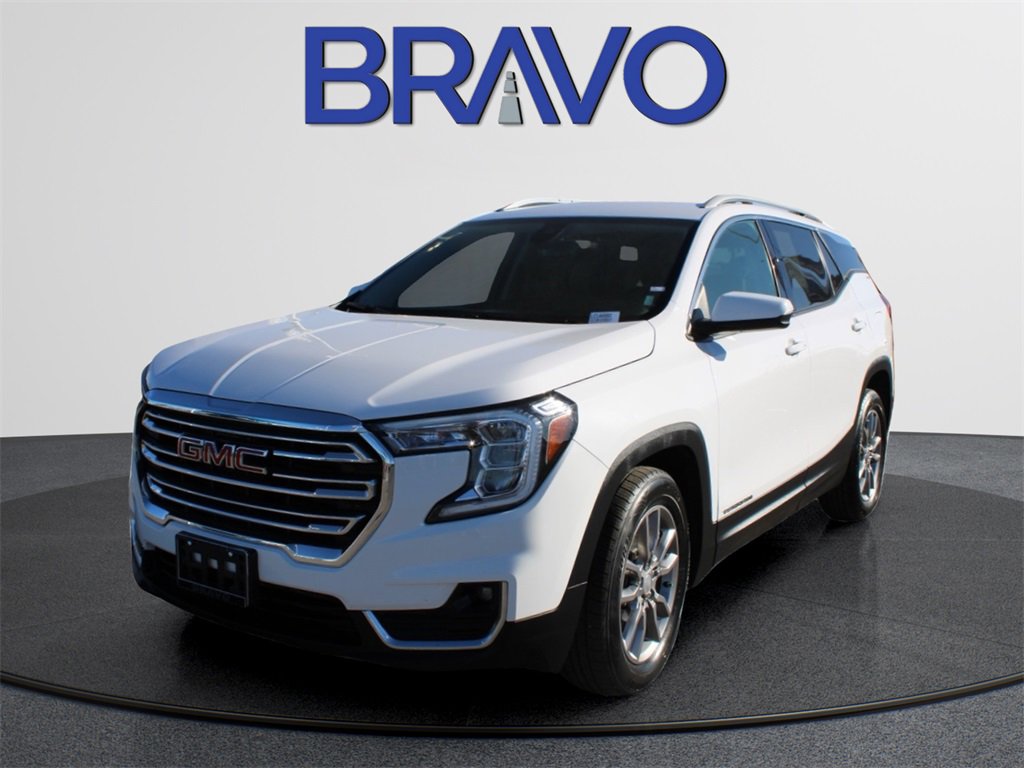 Used 2024 GMC Terrain SLT