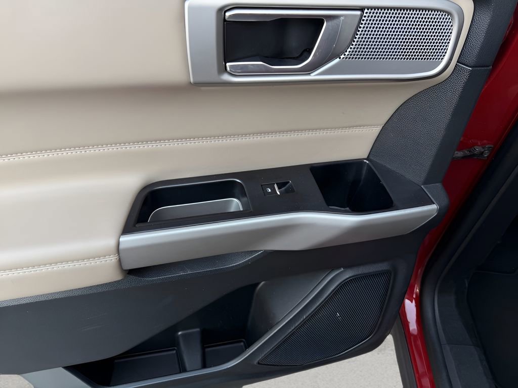 Used 2023 Ford Explorer Limited image 33