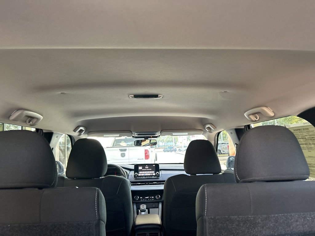 Used 2024 Mitsubishi Outlander ES image 32