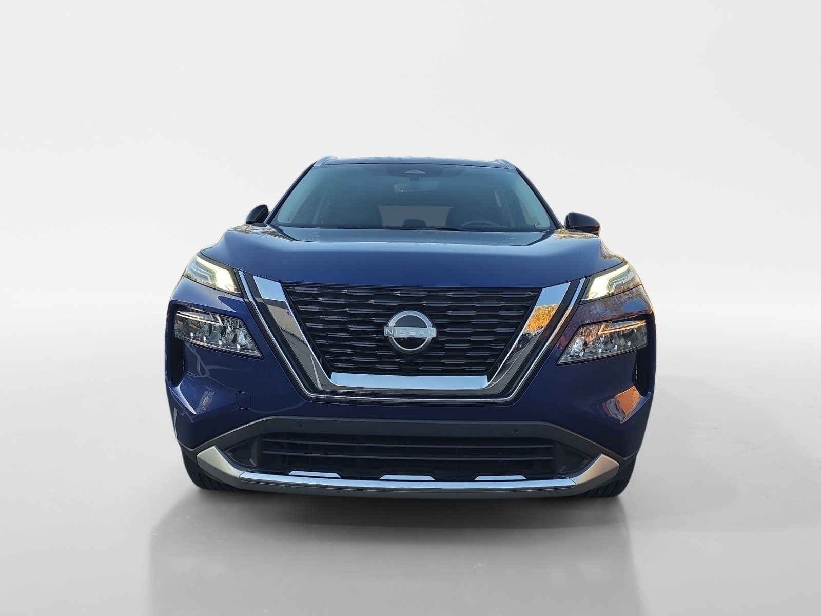 Used 2023 Nissan Rogue Platinum image 8