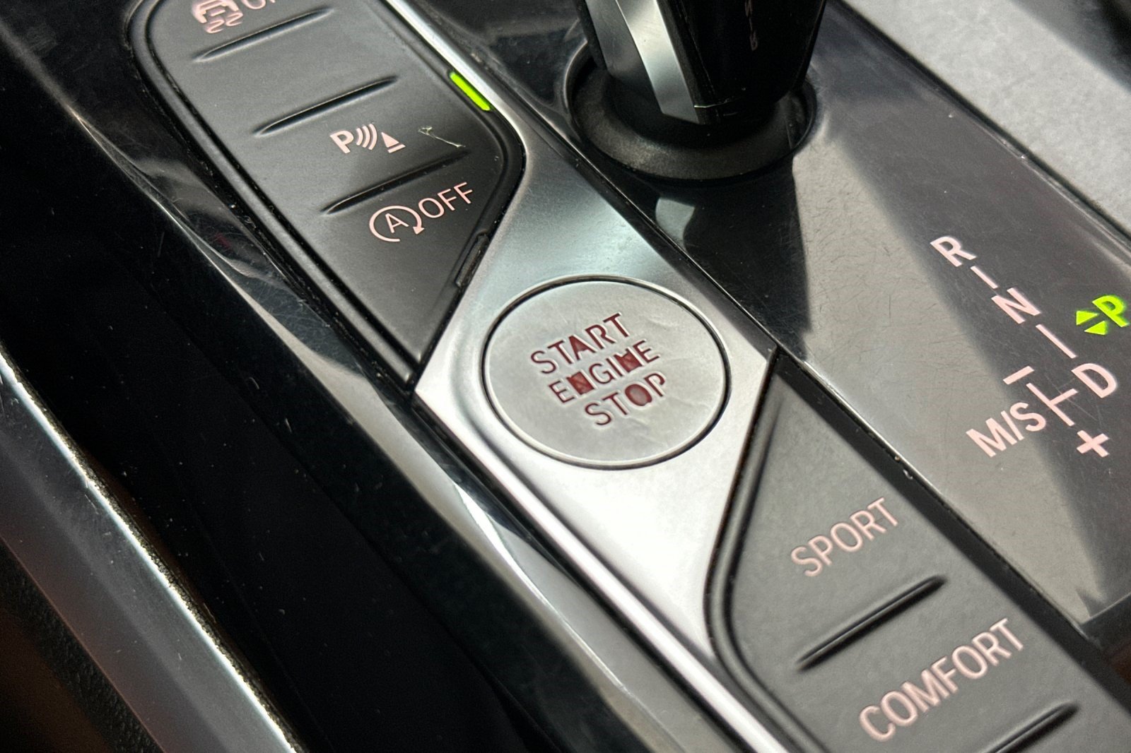 Used 2019 BMW 330i Sedan w/ Convenience Package RWD image 16