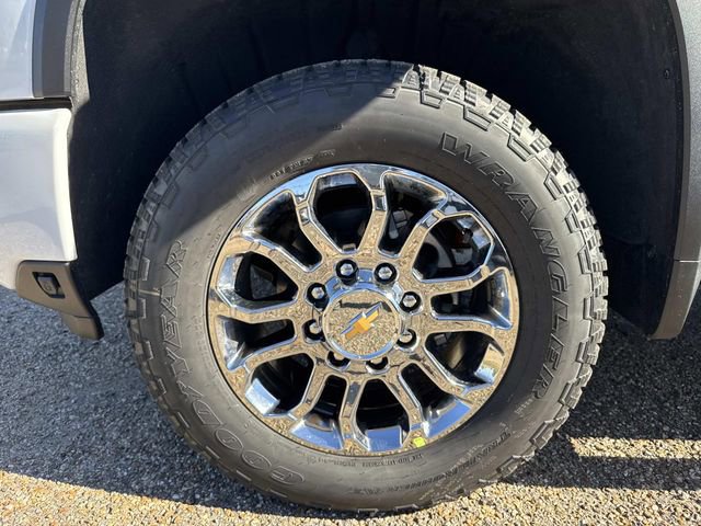 New 2026 Chevrolet Silverado 2500 LT w/ Z71 Chrome Sport Edition image 3