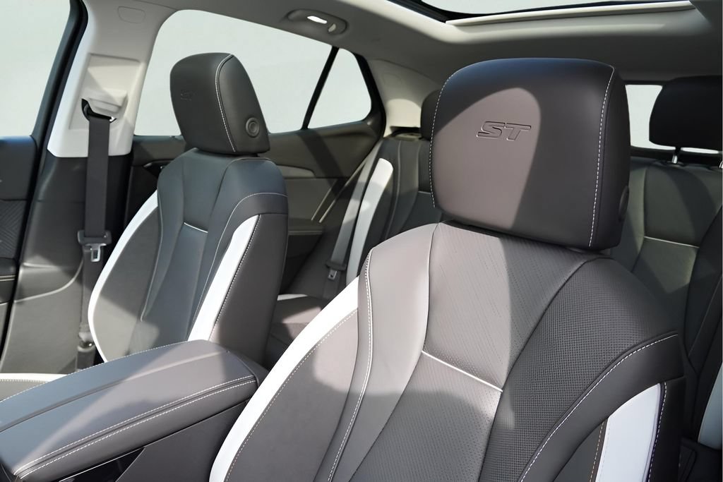 New 2026 Buick Envision Sport Touring image 10
