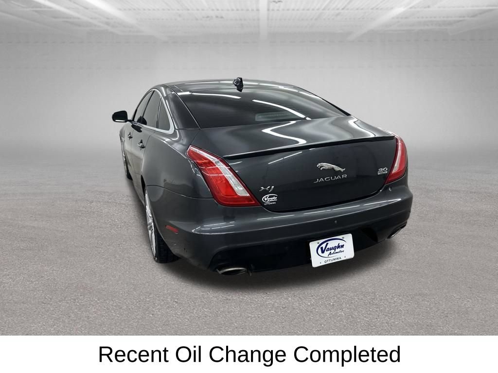 Used 2016 Jaguar XJ R-Sport AWD/4WD image 9