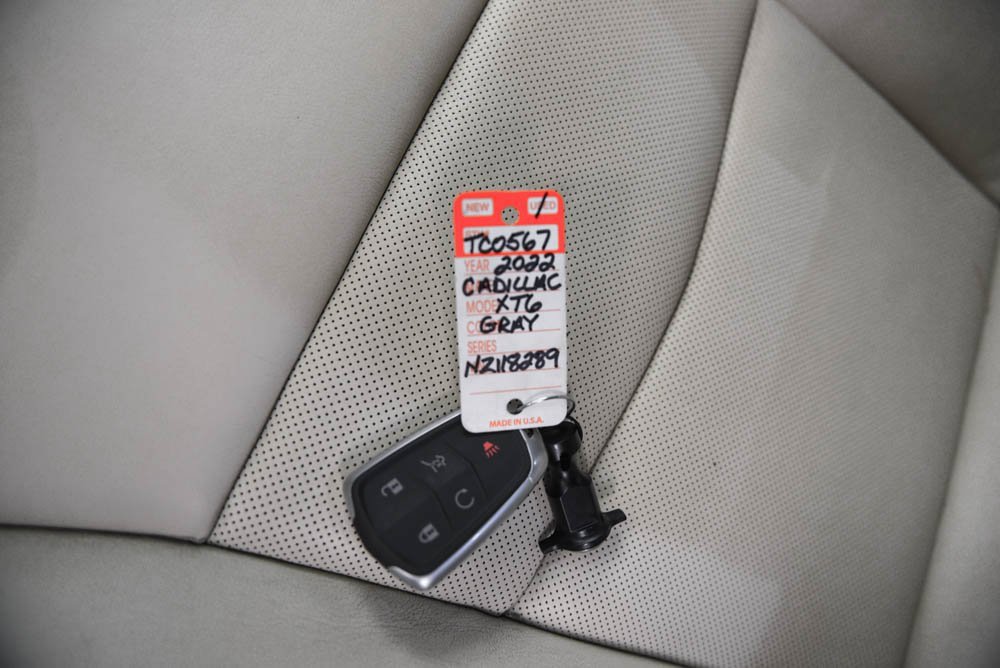 Used 2022 Cadillac XT6 Premium Luxury image 24