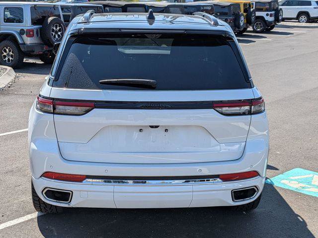 Certified 2024 Jeep Grand Cherokee Overland w/ Luxury Tech Group IV AWD/4WD image 6