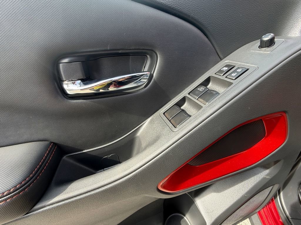 Used 2024 Nissan Frontier PRO-4X w/ Pro Convenience Package image 11