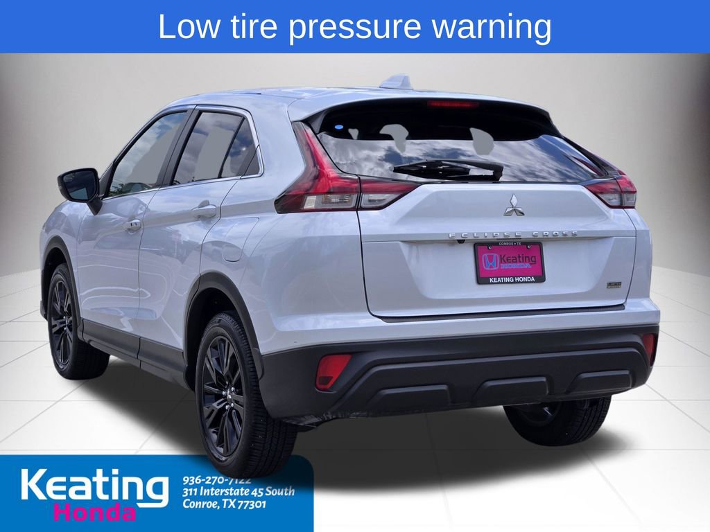 Used 2024 Mitsubishi Eclipse Cross LE AWD/4WD image 8