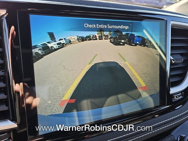 New 2026 Chrysler Pacifica Select image 22