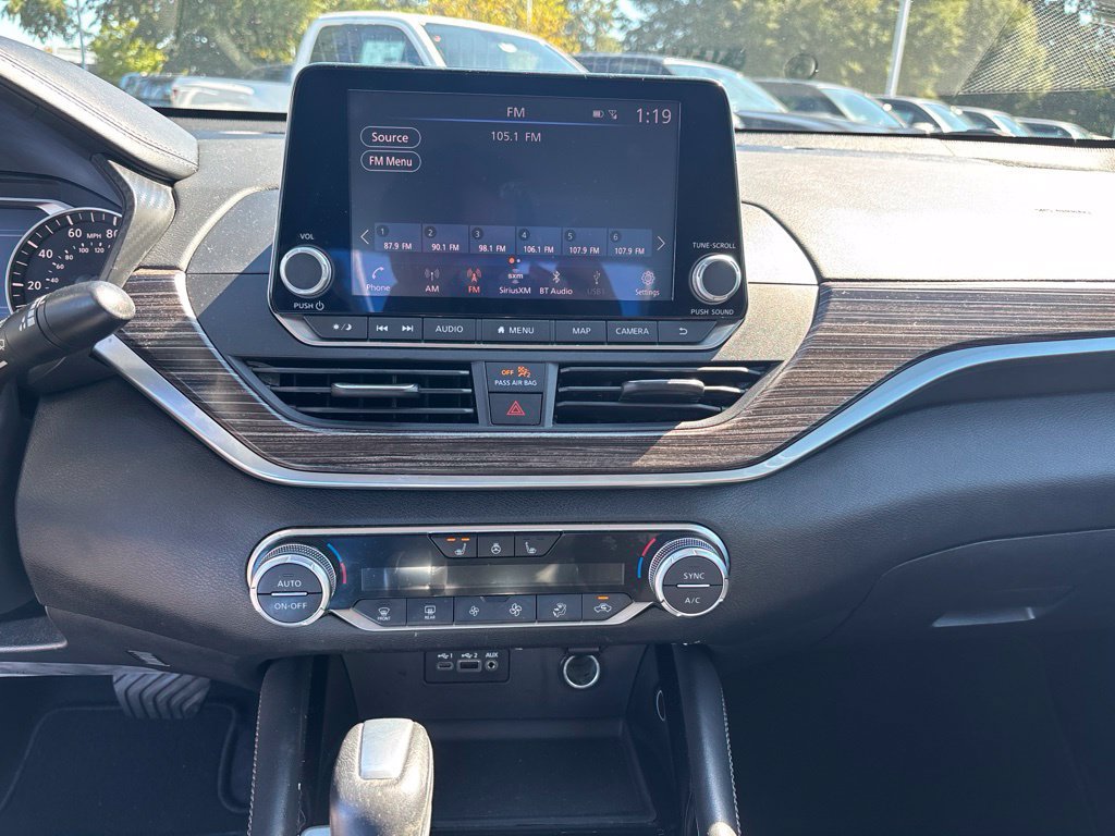 Used 2022 Nissan Altima 2.5 SL FWD image 11
