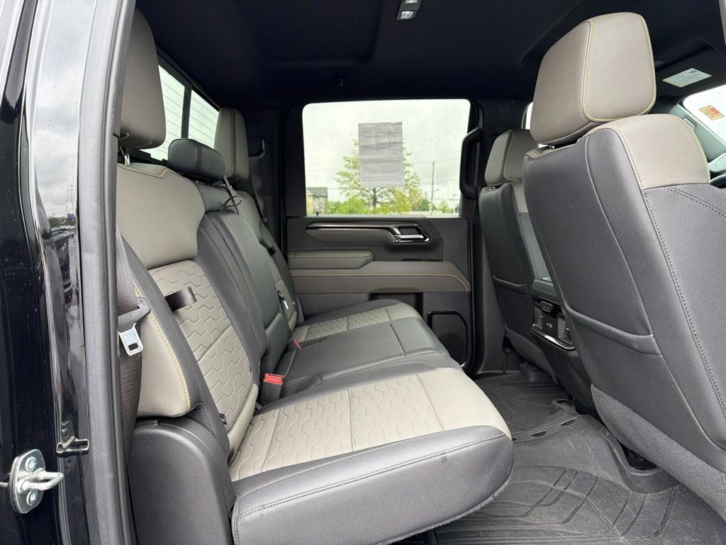 Used 2024 Chevrolet Silverado 2500 ZR2 w/ Technology Package AWD/4WD image 29
