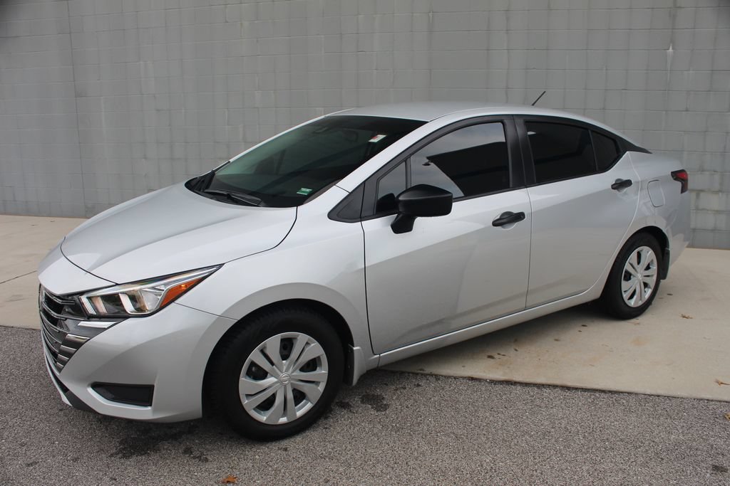 Used 2024 Nissan Versa S w/ Trunk Package FWD image 4