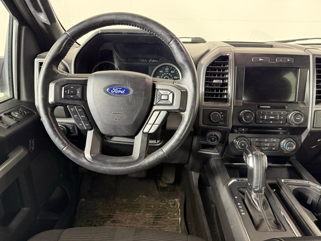 Used 2017 Ford F150 XLT w/ Equipment Group 302A Luxury image 4