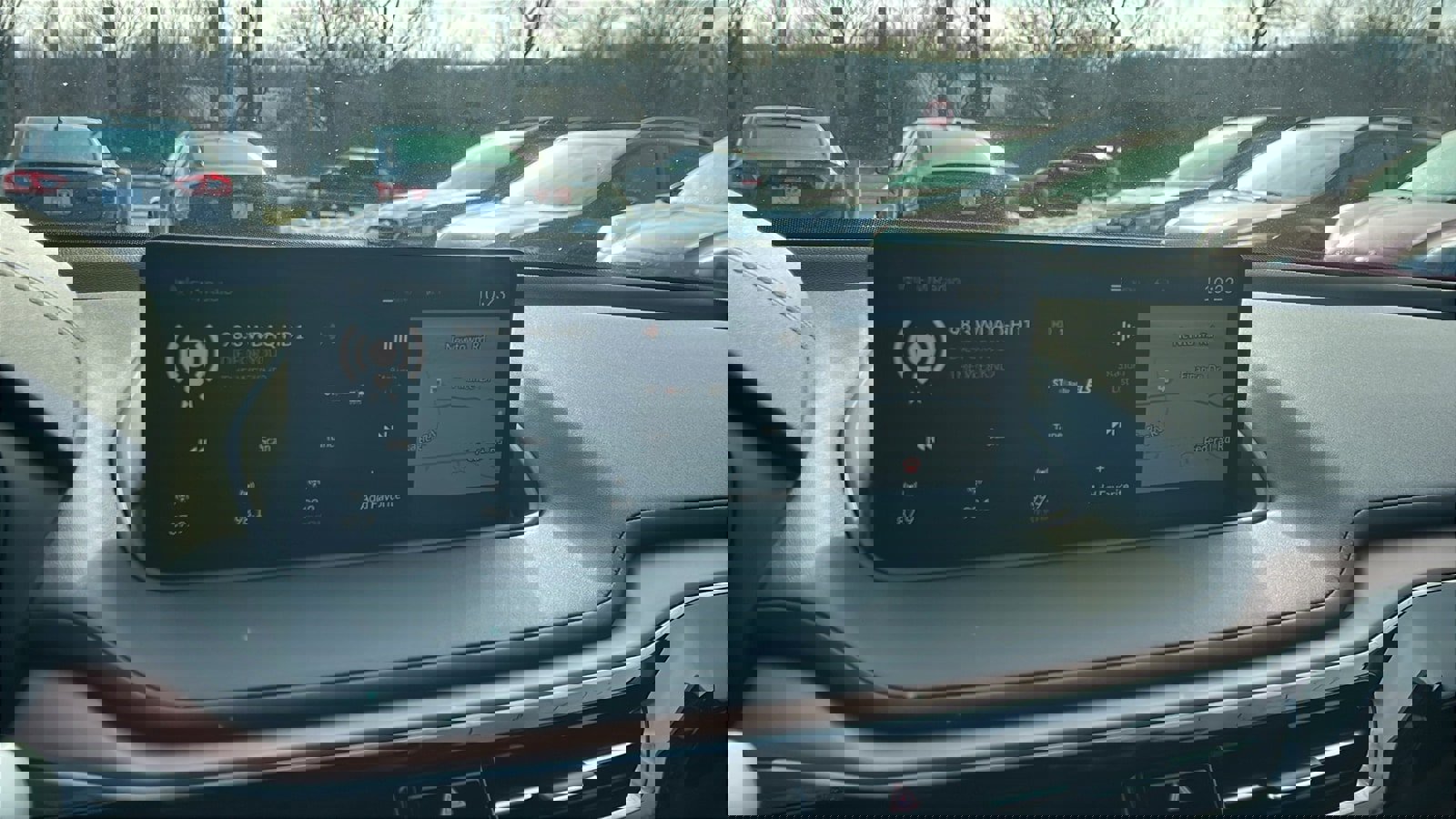 Used 2023 Acura MDX SH-AWD w/ Technology Package image 15