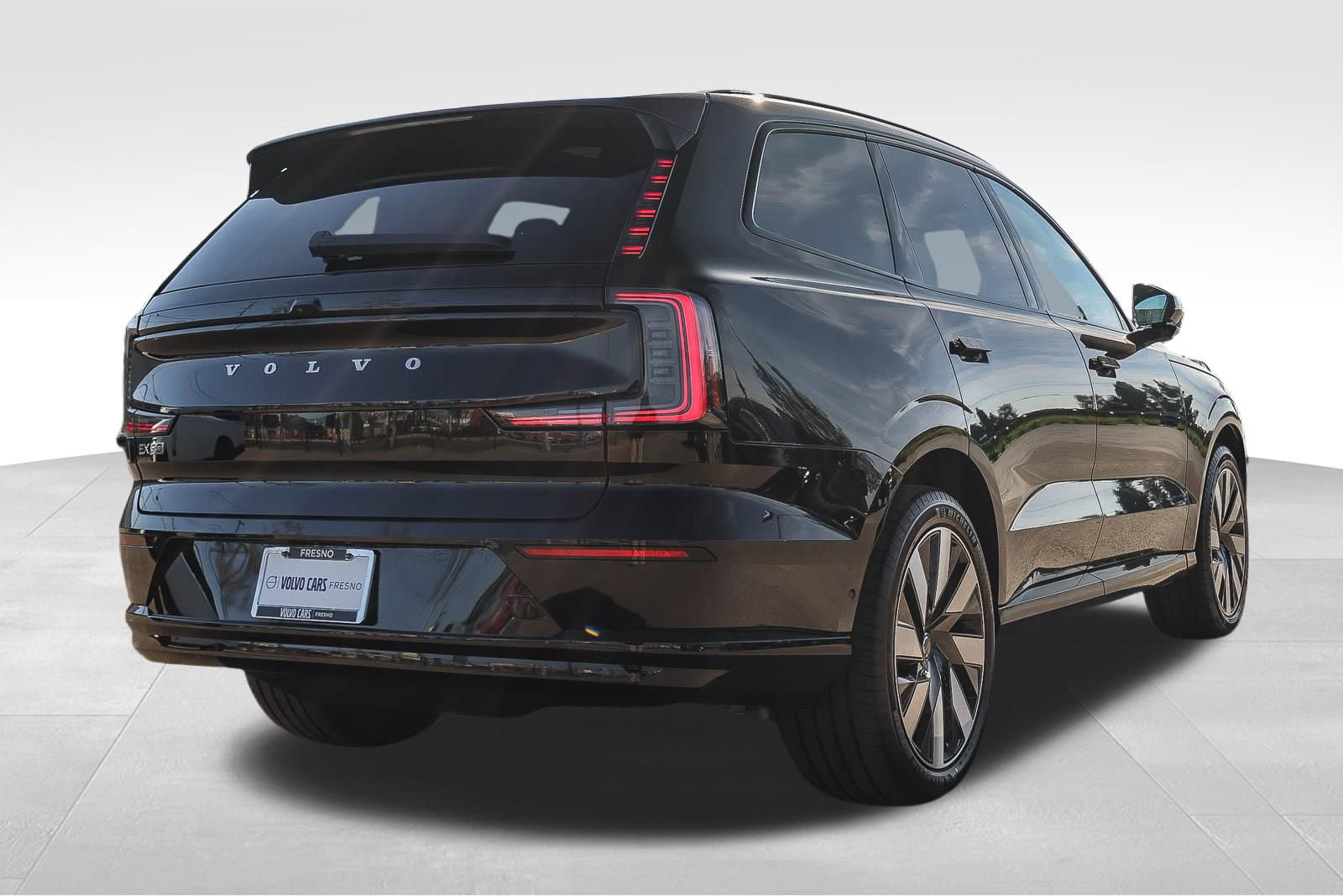 New 2026 Volvo EX90 Plus image 5