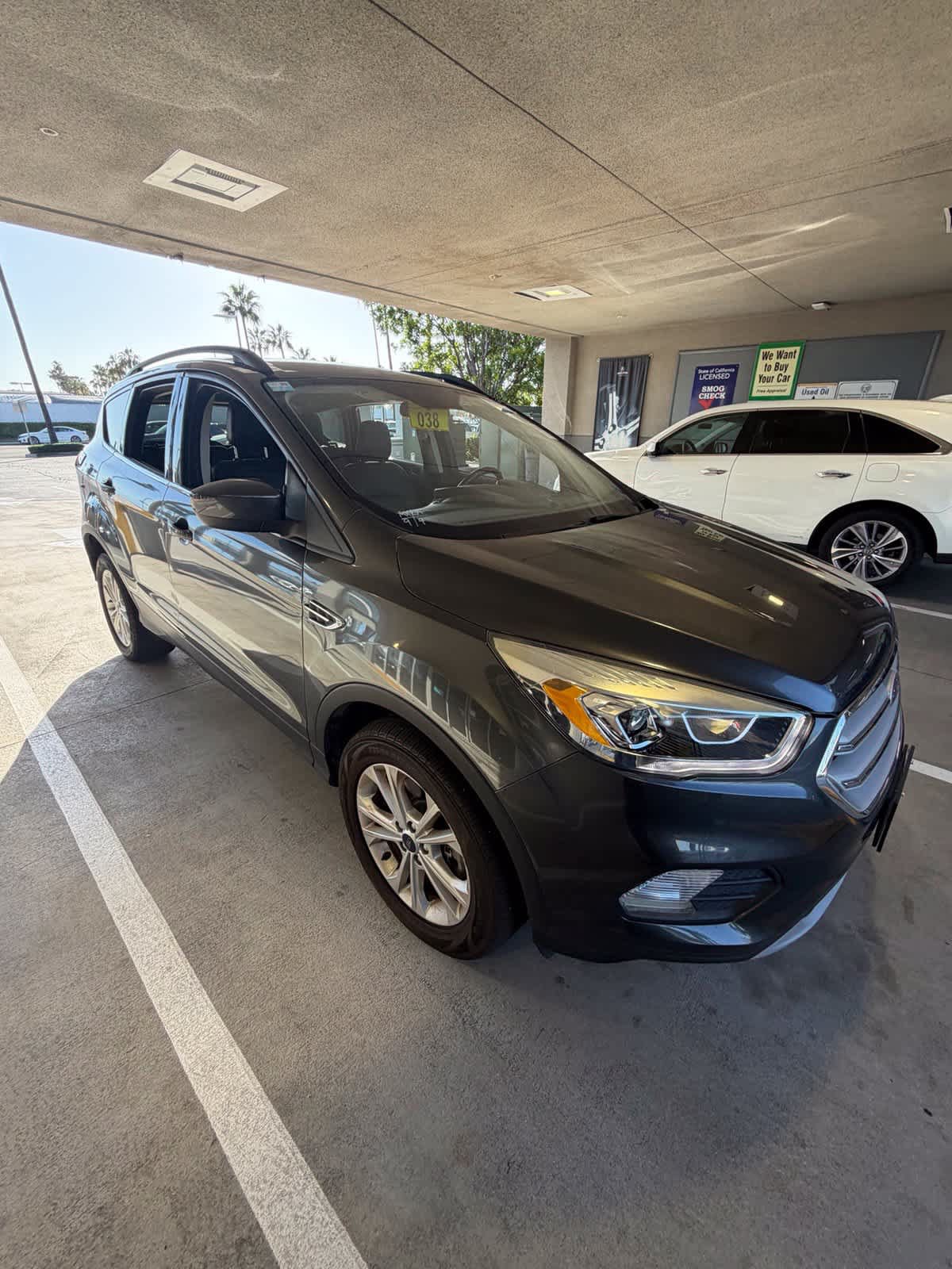Used 2019 Ford Escape SEL AWD/4WD image 3