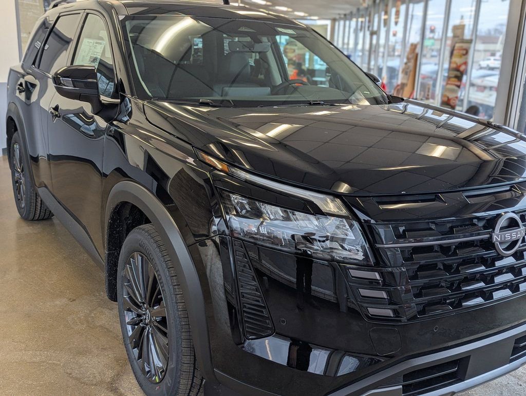 New 2026 Nissan Pathfinder SL image 9