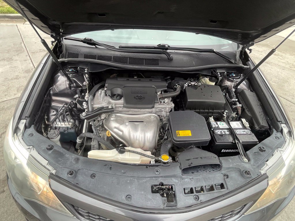Used 2014 Toyota Camry SE FWD image 33