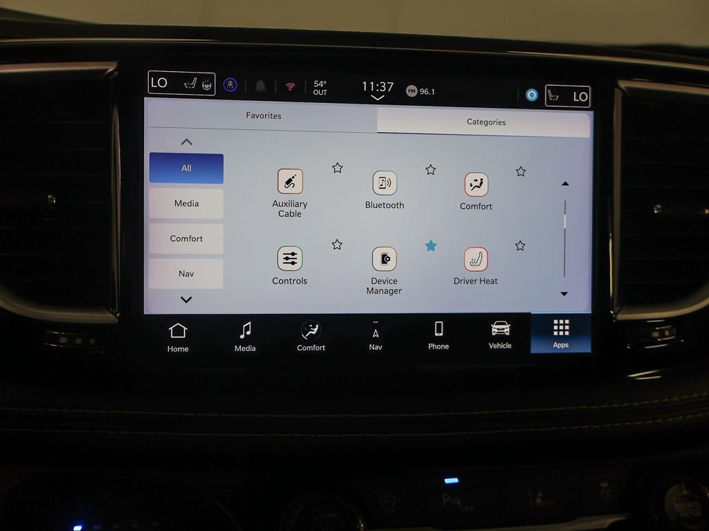 Used 2024 Chrysler Pacifica Limited FWD image 53